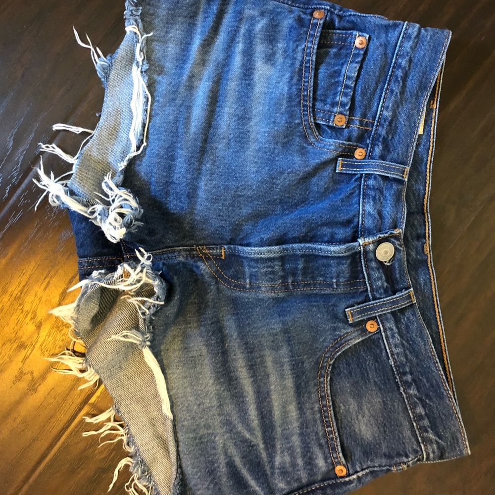 Levi’s high rise short